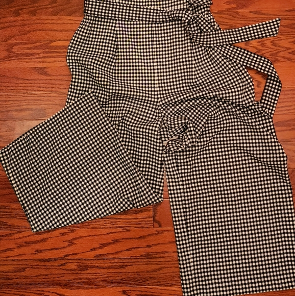 Classy Plaid Jumper - Picture 2 of 5